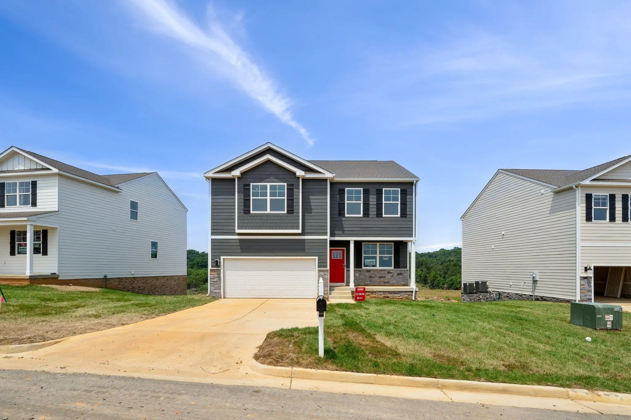 565 Summercrest Ave, Waynesboro