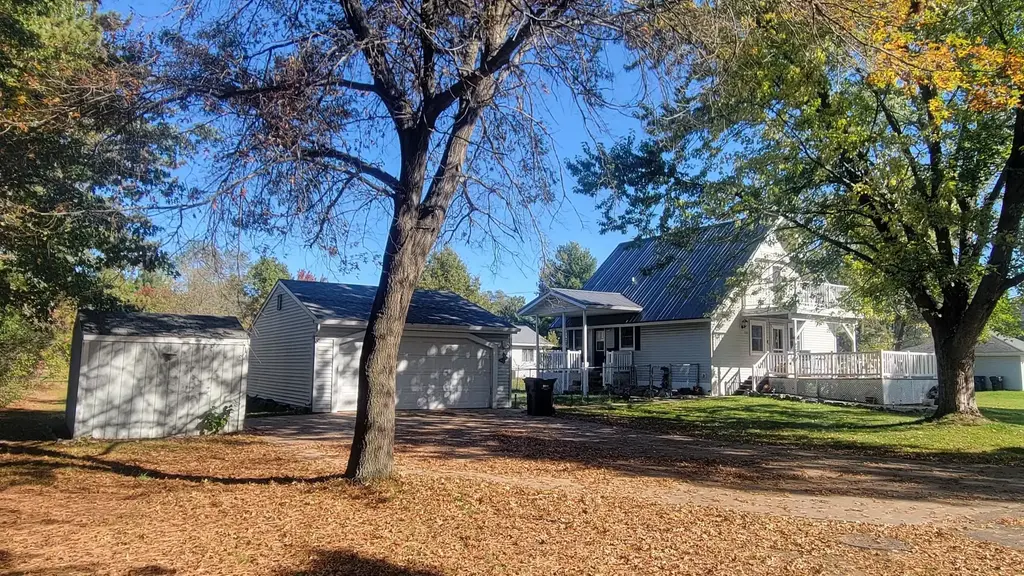 135 W 3rd Street, Black River Falls