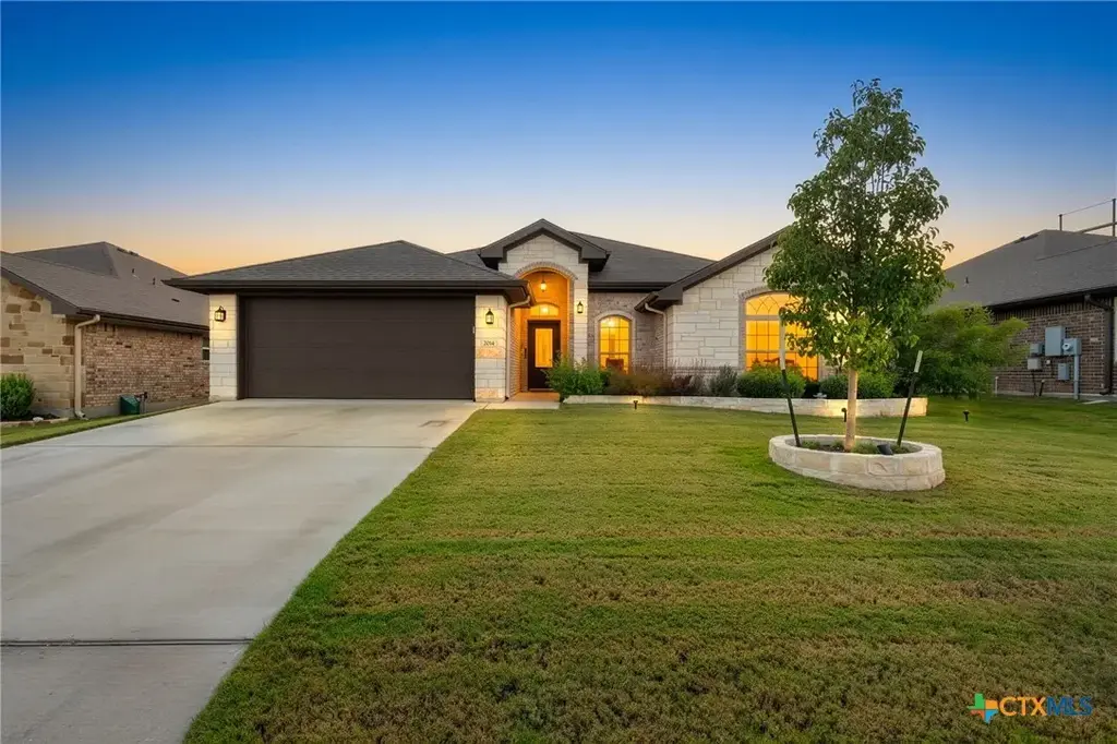 2014 Rustic Manor Drive, Temple