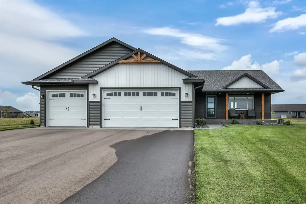 1826 Tucker Trail, Eau Claire