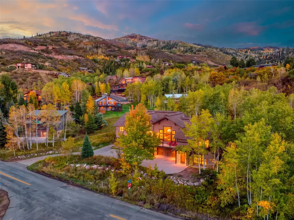 2852 Apres Ski Way -, Steamboat Springs