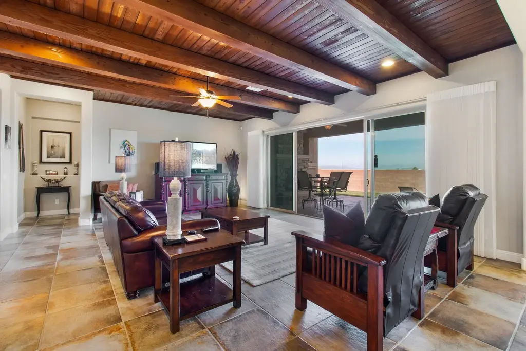 4719 Las Plazuelas, Santa Fe
