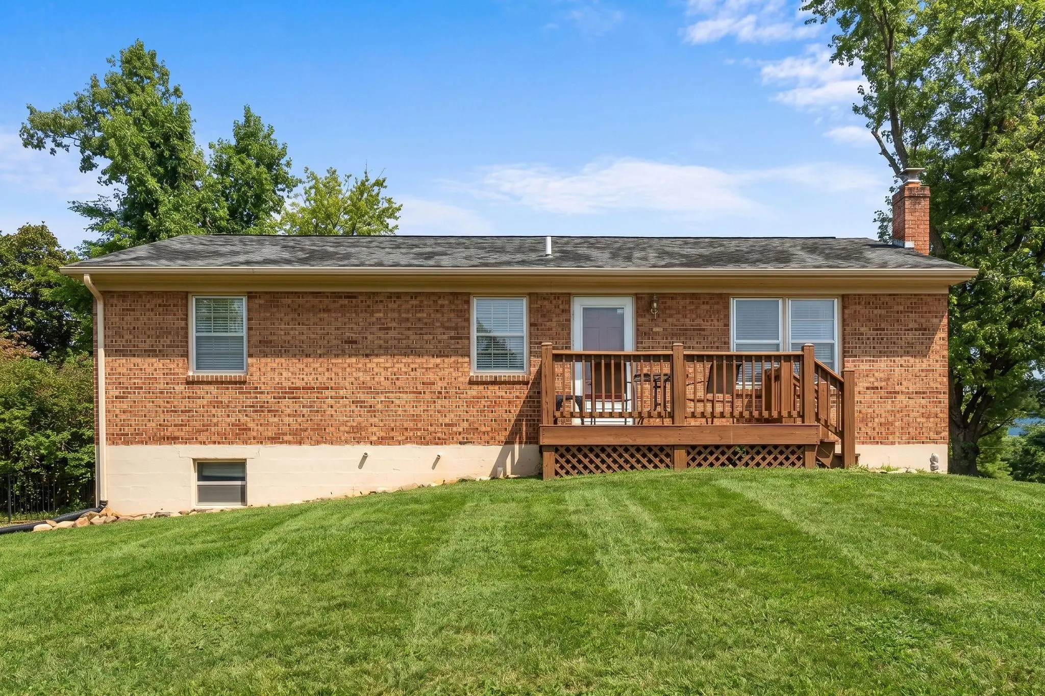 17 Ken View Ave, Verona