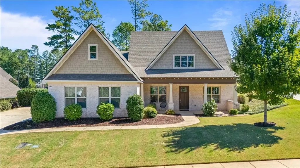 952 Andrews Ave, Auburn