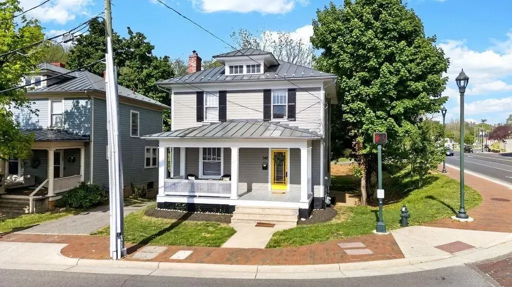 342 N Lewis St, Staunton