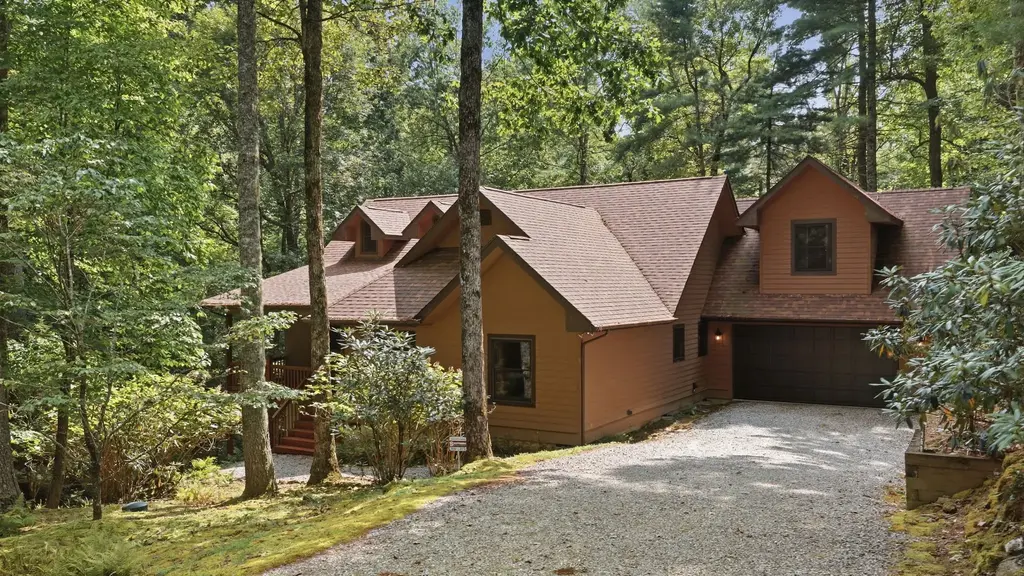 2369 Upper Whitewater Road, Sapphire