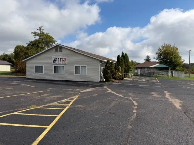 25182 State Highway 35, Siren
