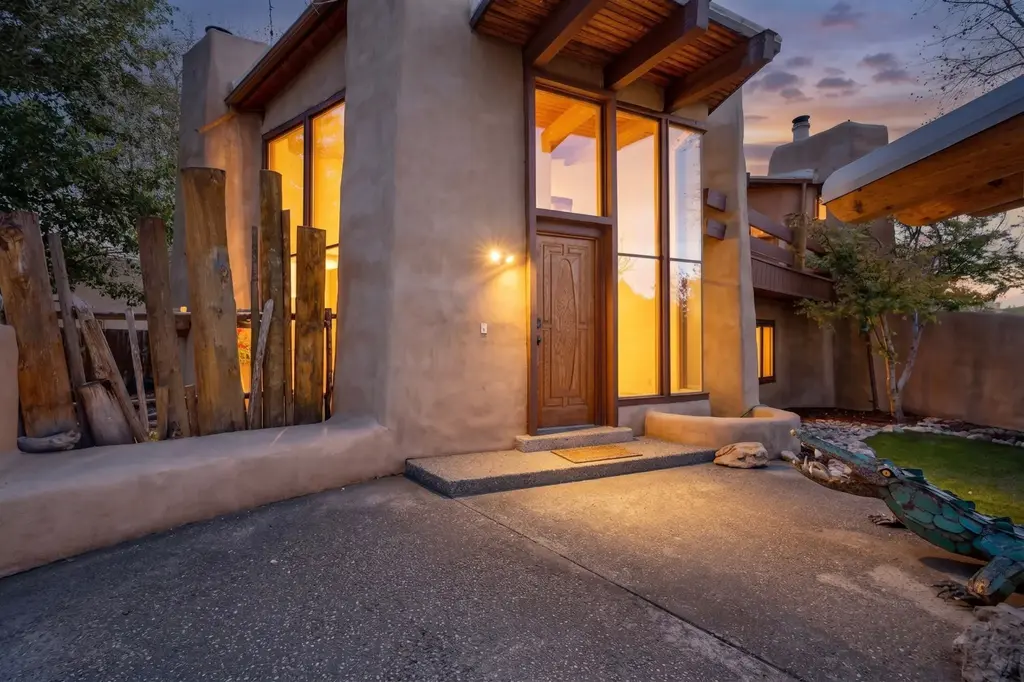 3232 Don Quixote, Albuquerque