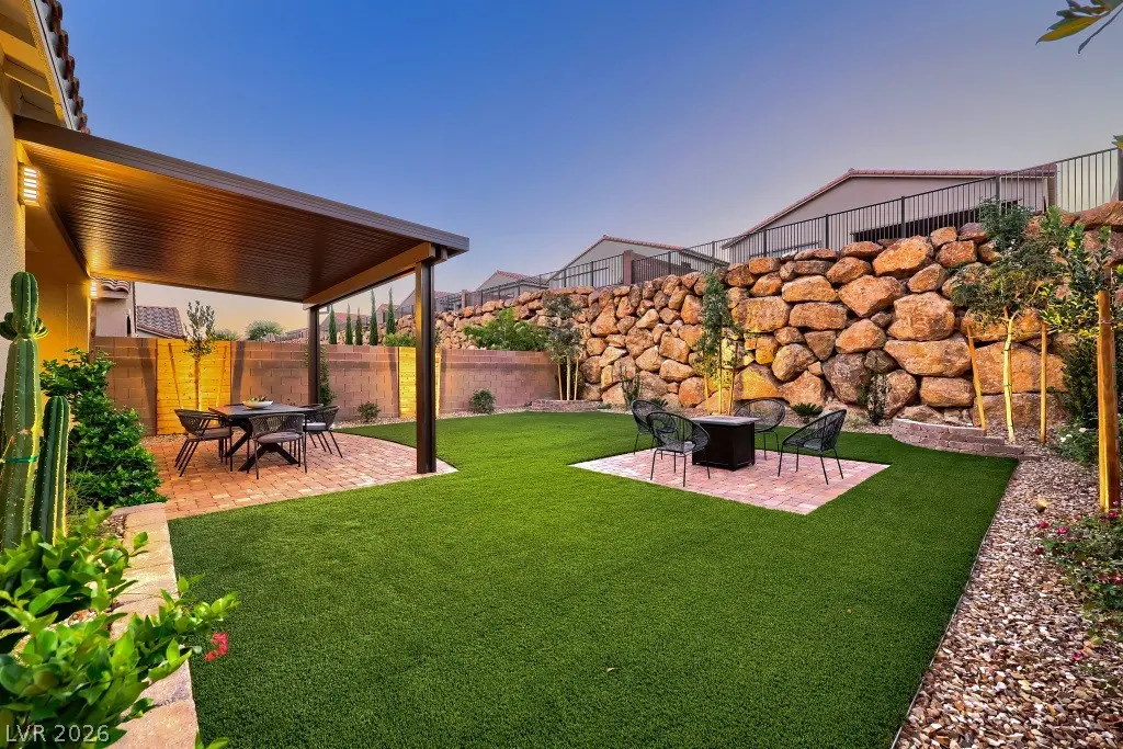 395 Nine Mile Creek Drive, Las Vegas