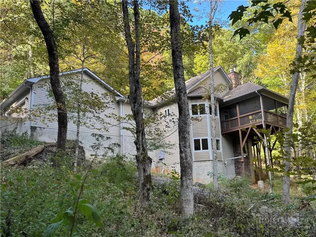5321 Howards Creek Road, Boone