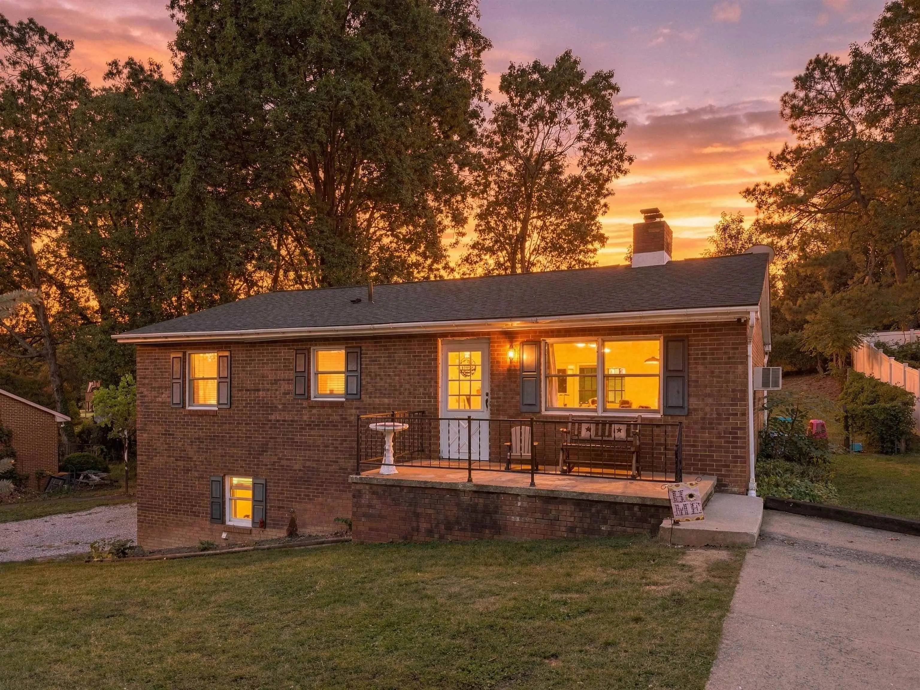 412 Whitehall Ave, Staunton