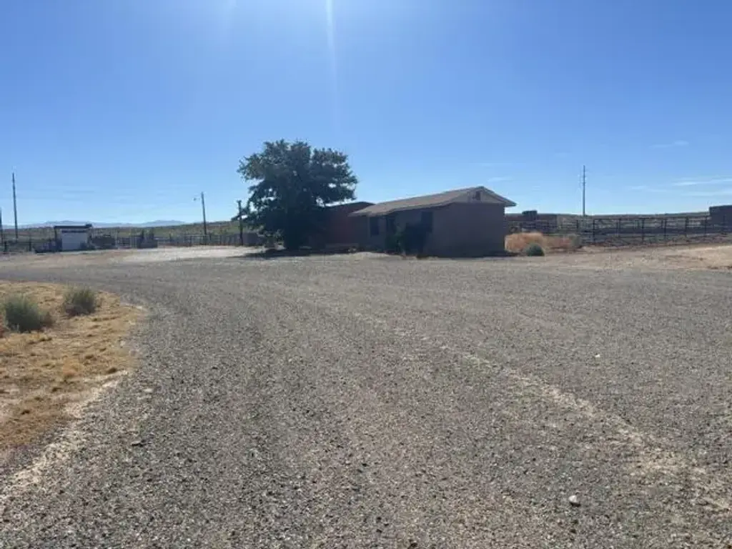 55 Sandhill Road, Los Lunas