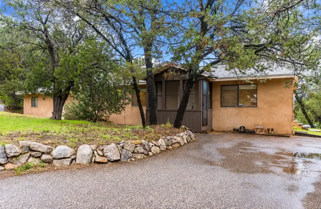 1 Gaddis Road, Sandia Park