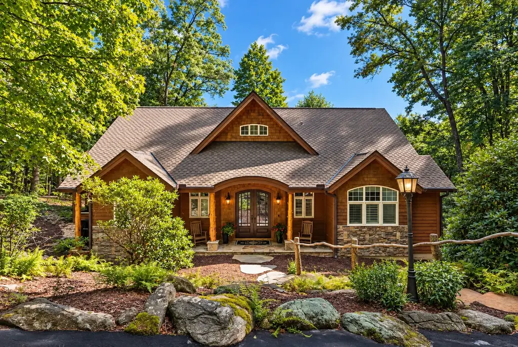 152 Parkview Lane, Cullowhee