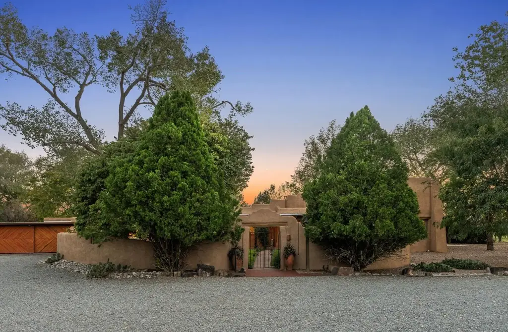 130 Koontz Road, Corrales