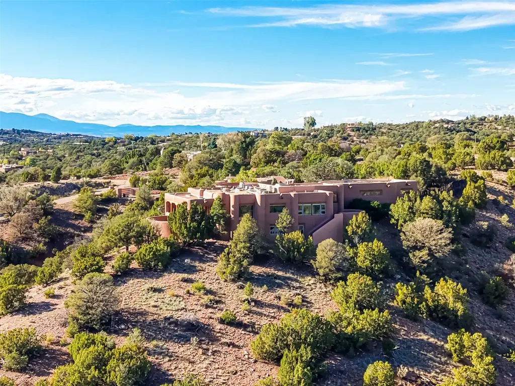 142 Barranca Road, Santa Fe