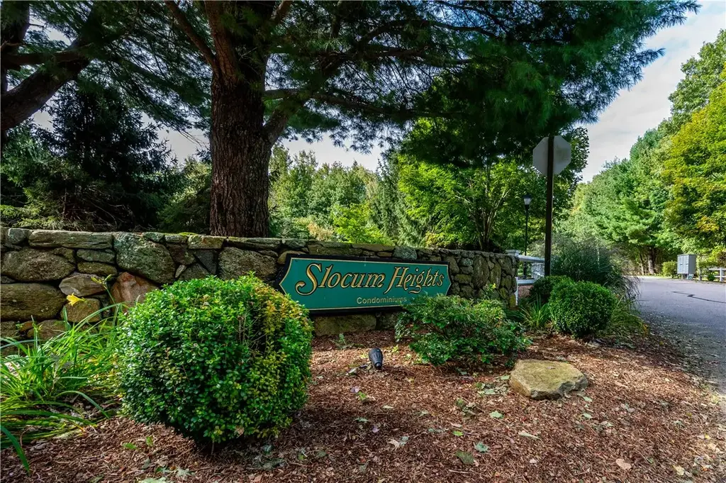 160 Allegra Ln, North Kingstown