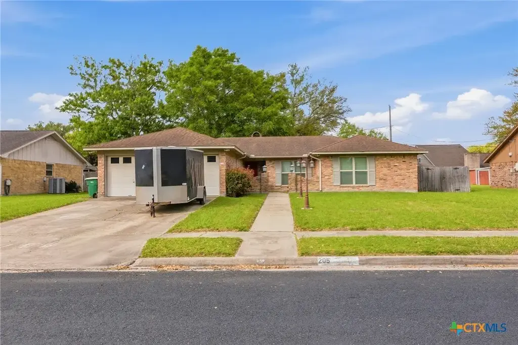205 Westchester Drive, Victoria