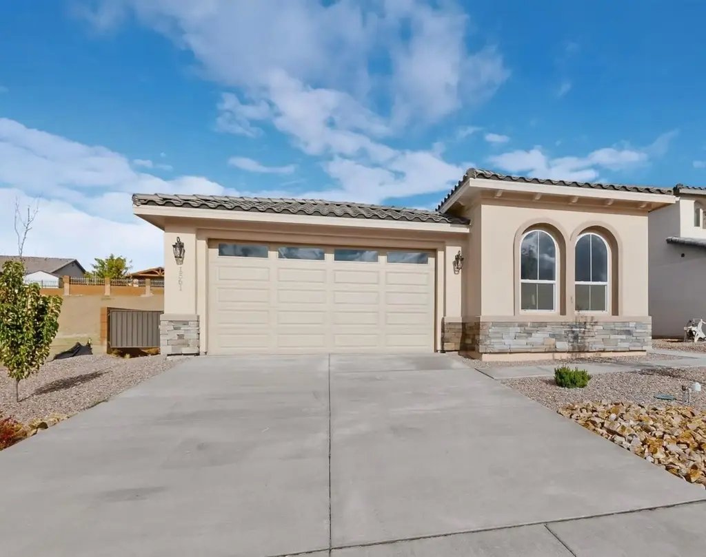 1561 Corta Corona Sw, Los Lunas