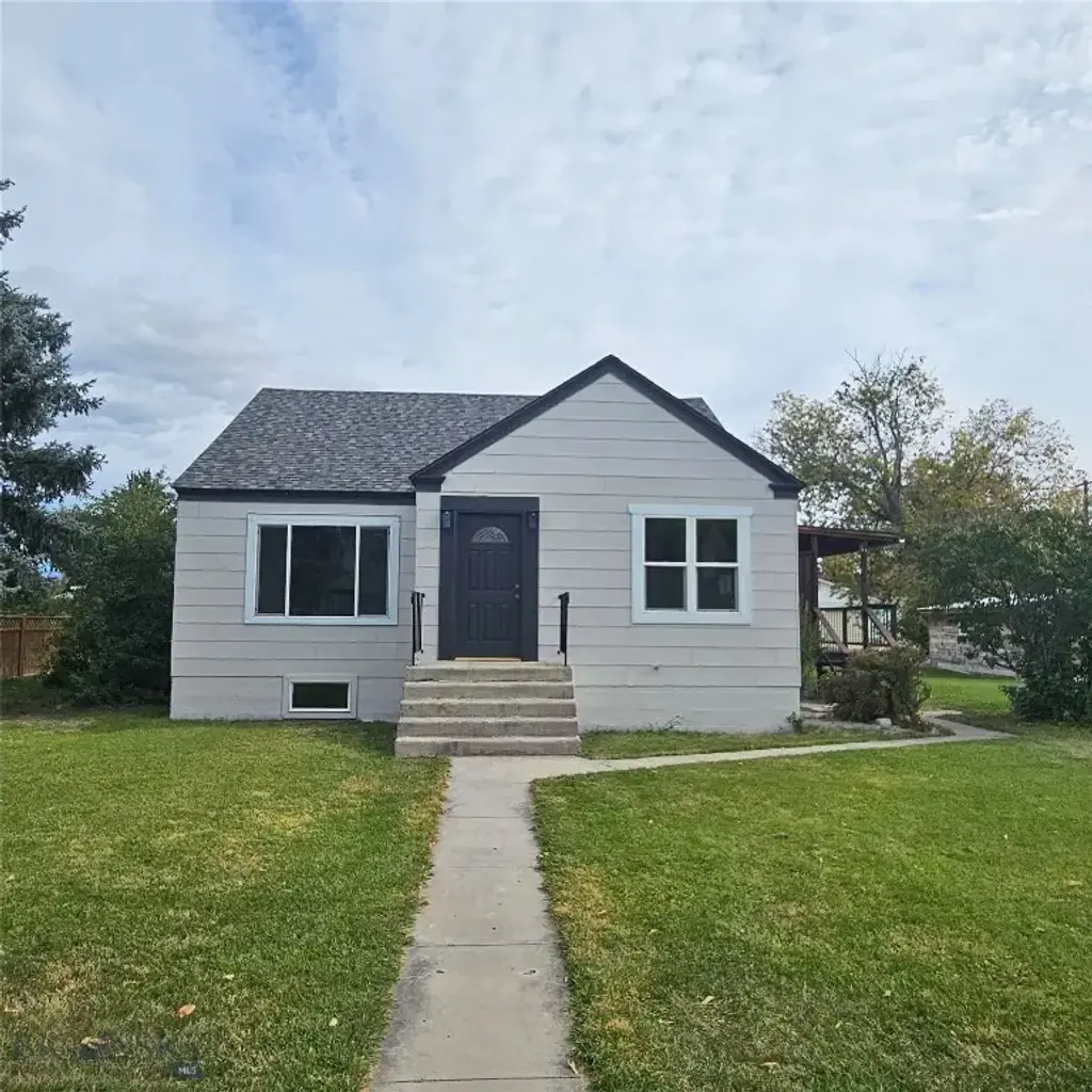 210 N Oak Street, Townsend