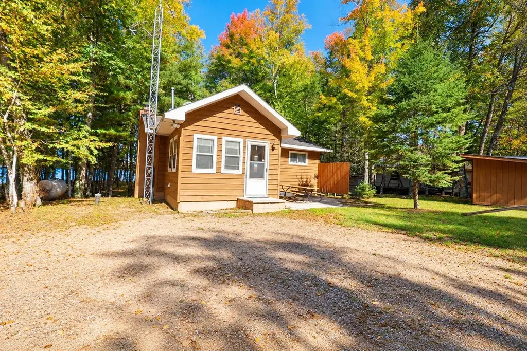 5094 Sand Lake Rd, Eagle River