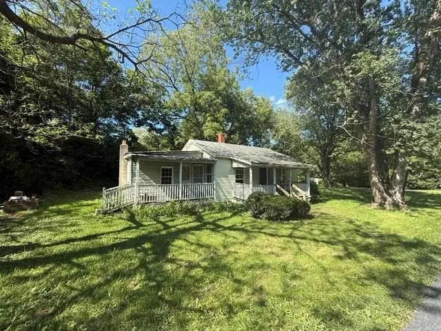 9030 Brocks Gap Rd, Fulks Run