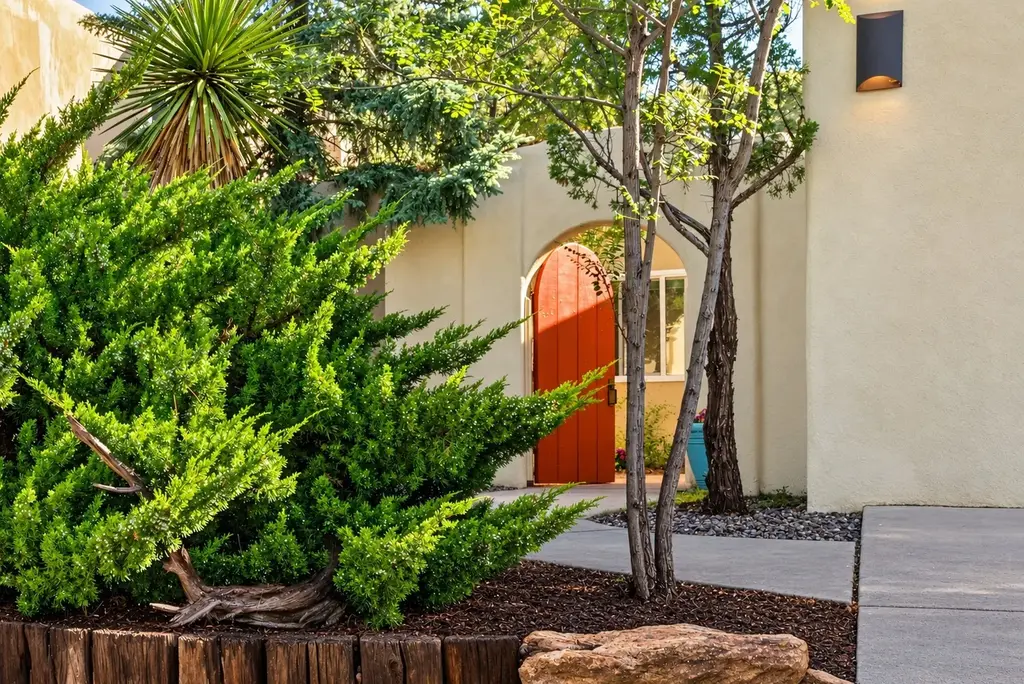 2758 Via Venado, Santa Fe