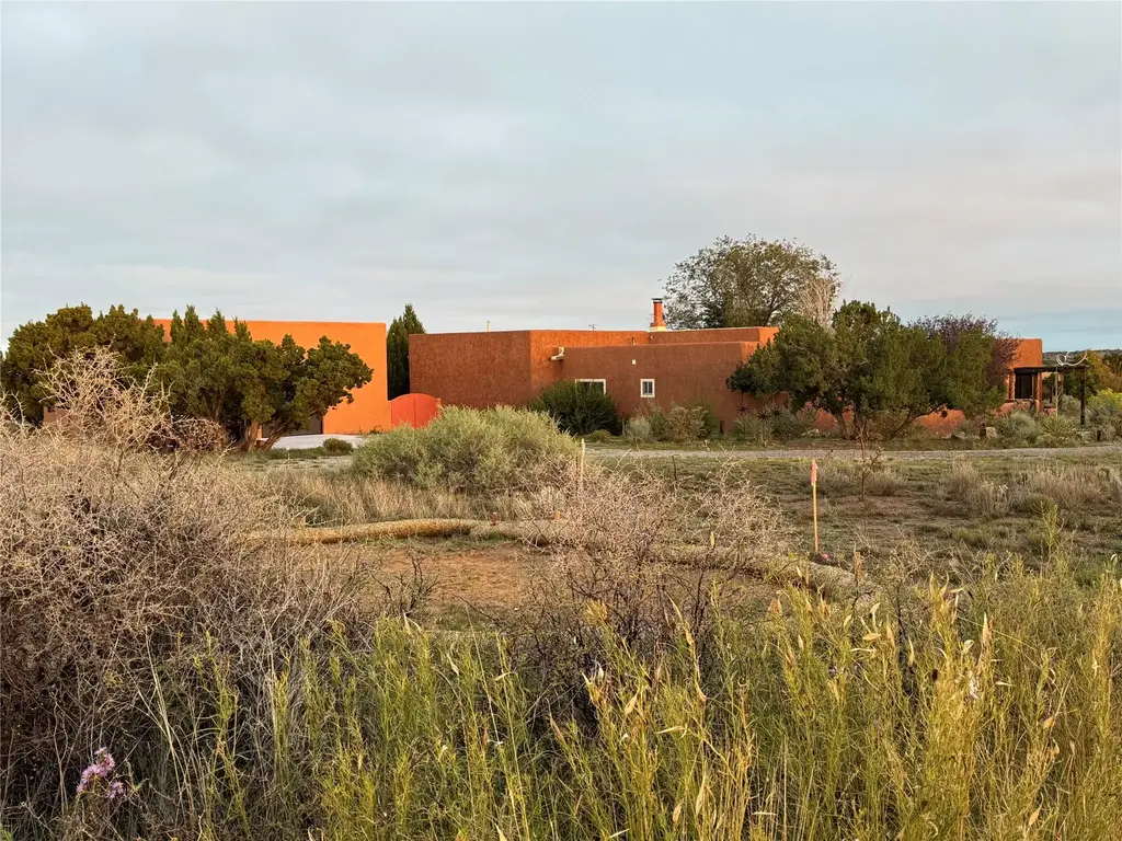 6 Enebro Place, Santa Fe