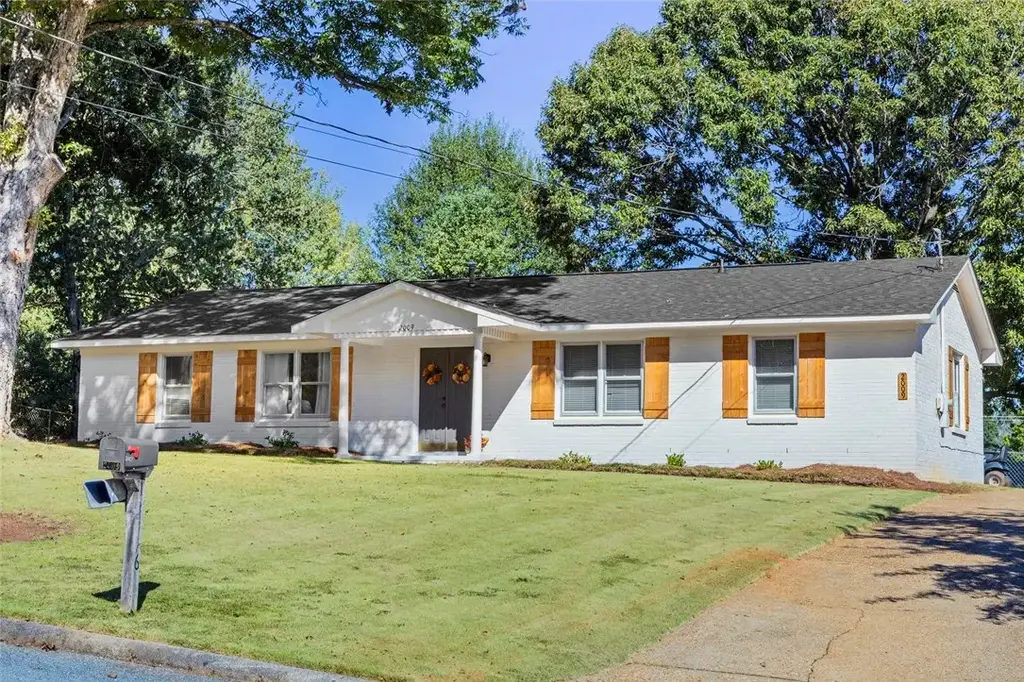 2009 Glenwood Dr, Opelika