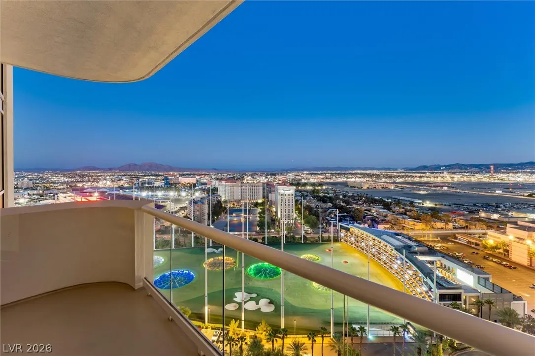 135 E Harmon Avenue 2120, Las Vegas