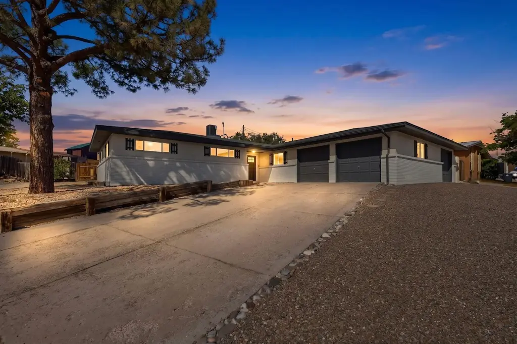 12701 Cloudview Avenue Ne, Albuquerque