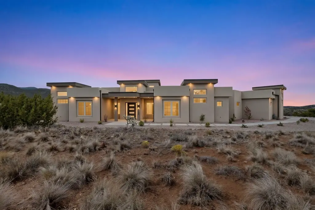 263 Diamond Tail Road, Placitas