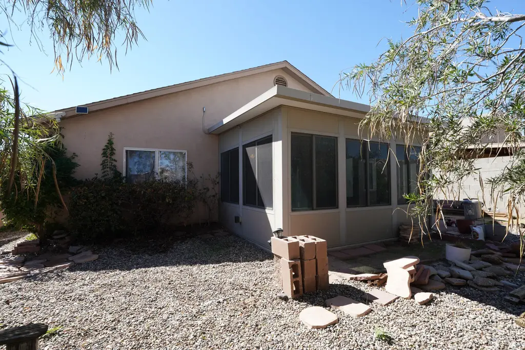 9115 Port Road Nw, Albuquerque
