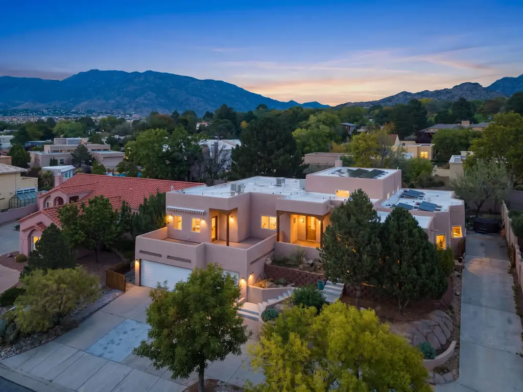 712 Navarra Way Se, Albuquerque