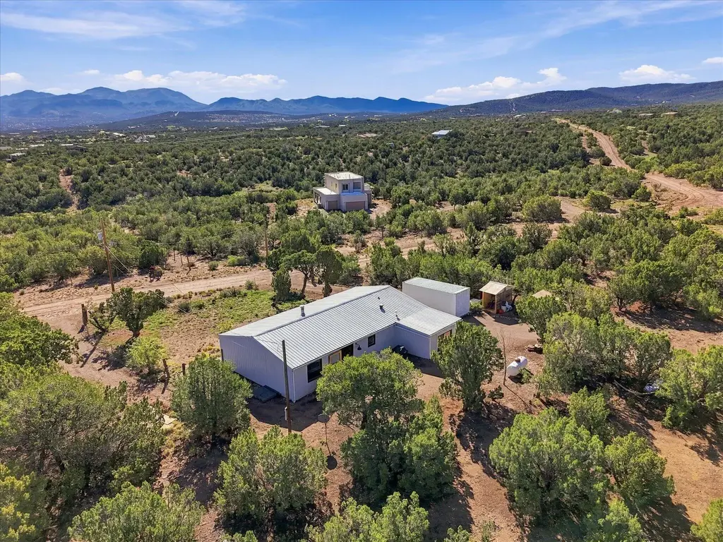 548 Gunsmoke Road, Sandia Park