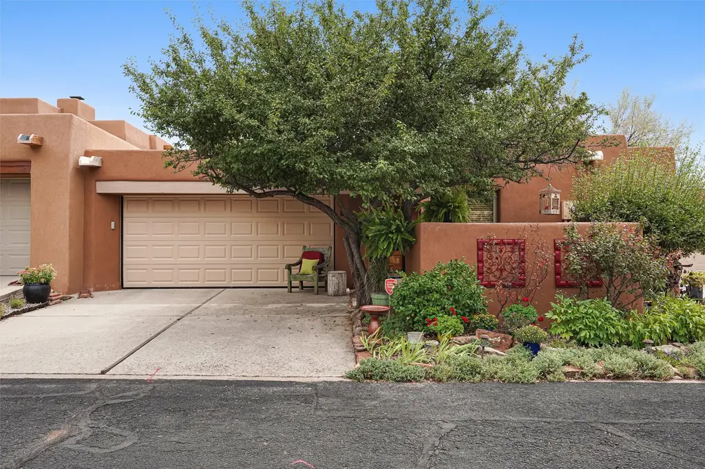 2716 Herradura Road # D, Santa Fe