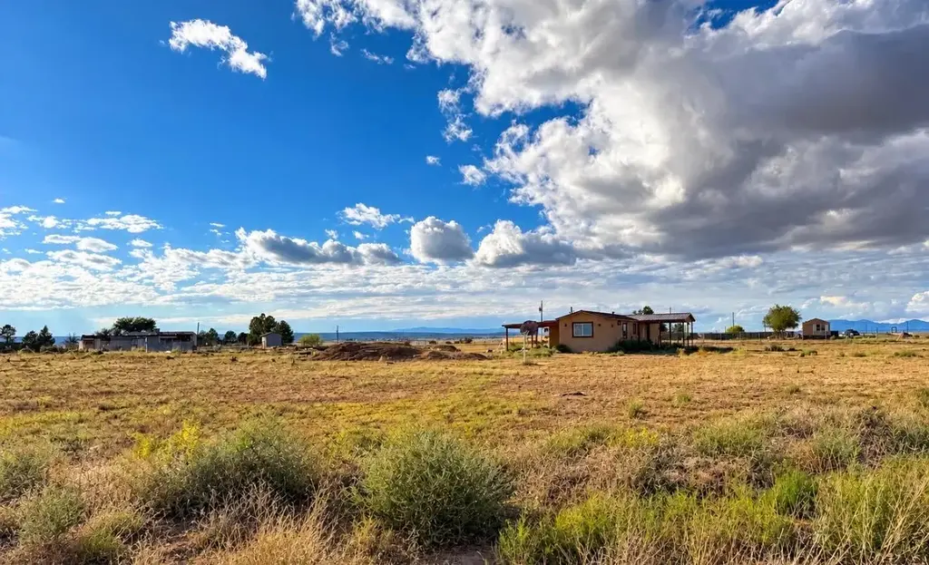 4 Gloria Lane, Moriarty