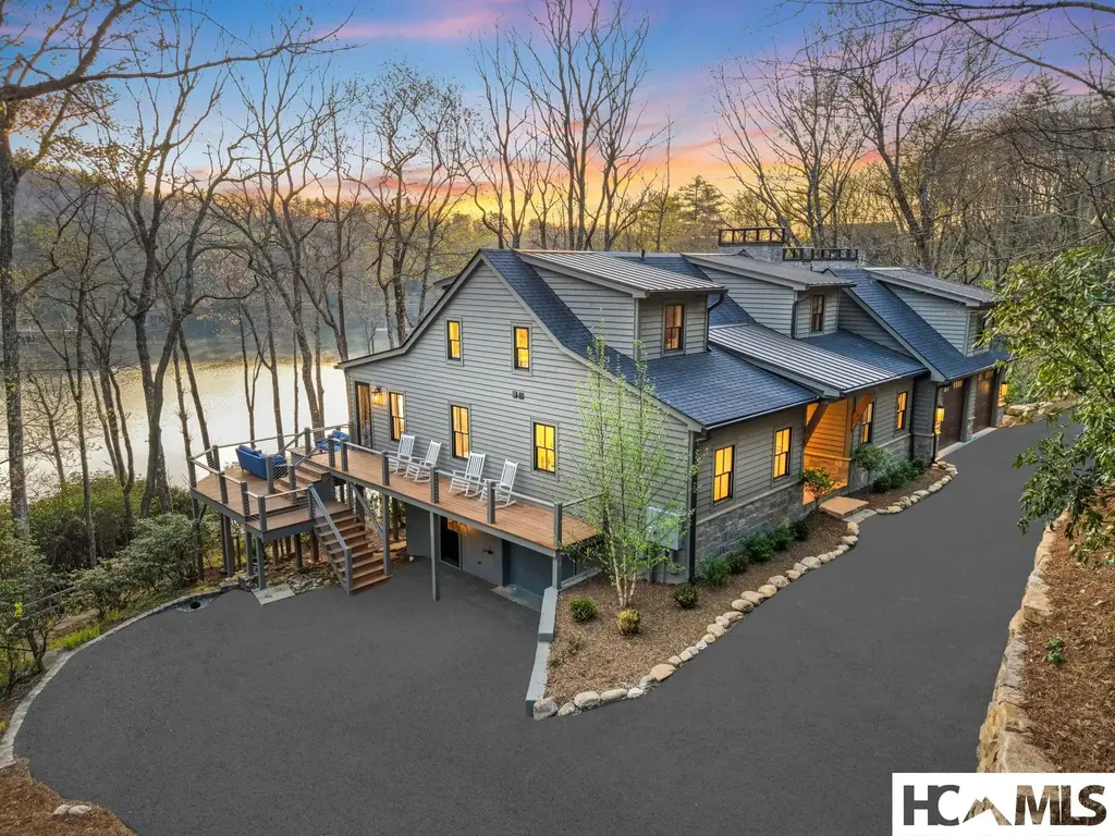 95 Cardinal Trace, Lake Toxaway
