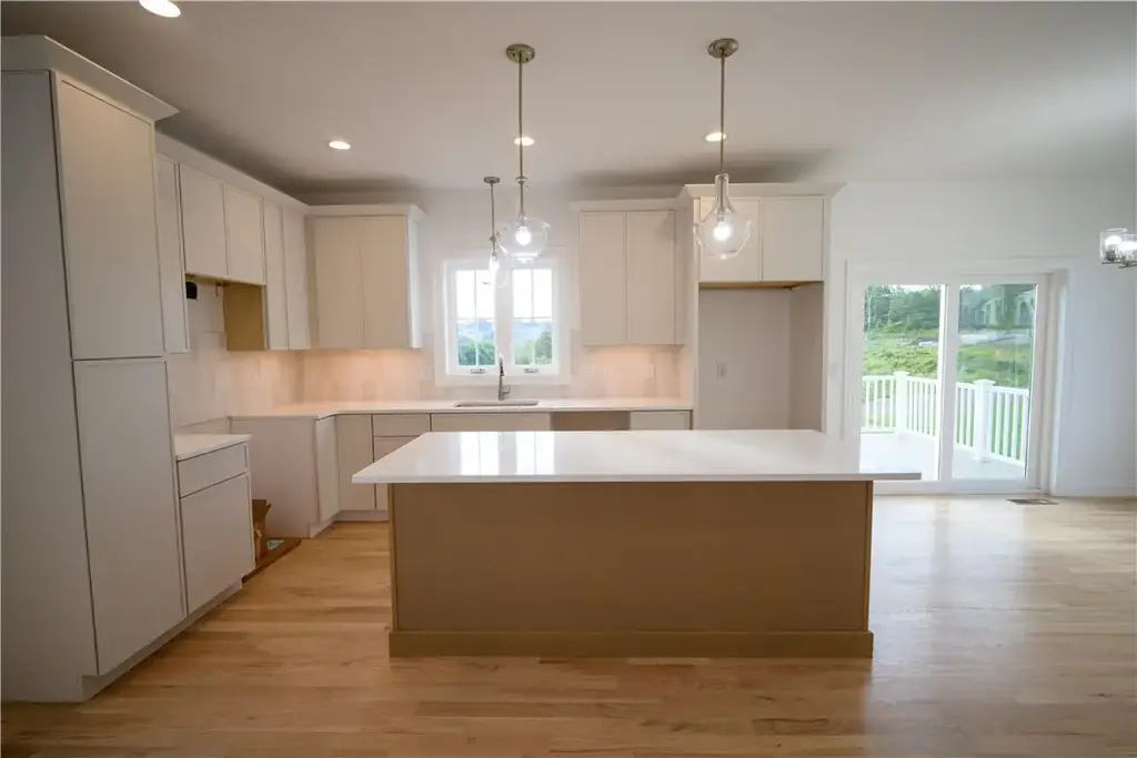 30 Bunker Hill Crossing, Portsmouth