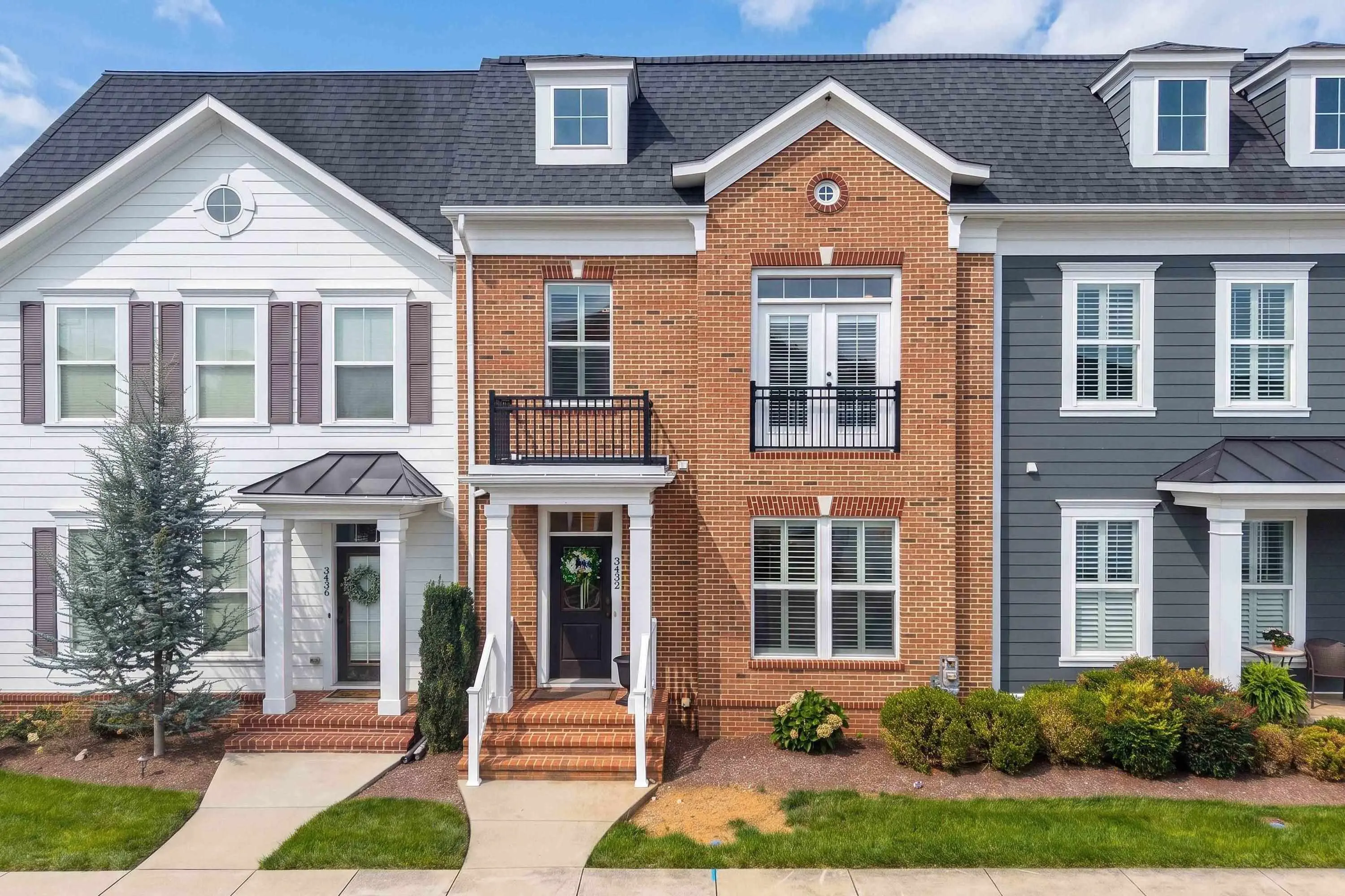 3432 Charleston Blvd, Rockingham