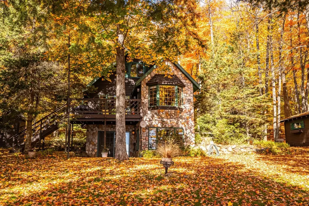 3000 Kentuck Ln, Eagle River