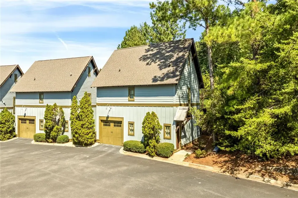 650 Dekalb St 1064, Auburn