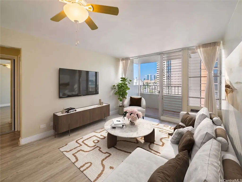 796 Isenberg Street # 8c, Honolulu
