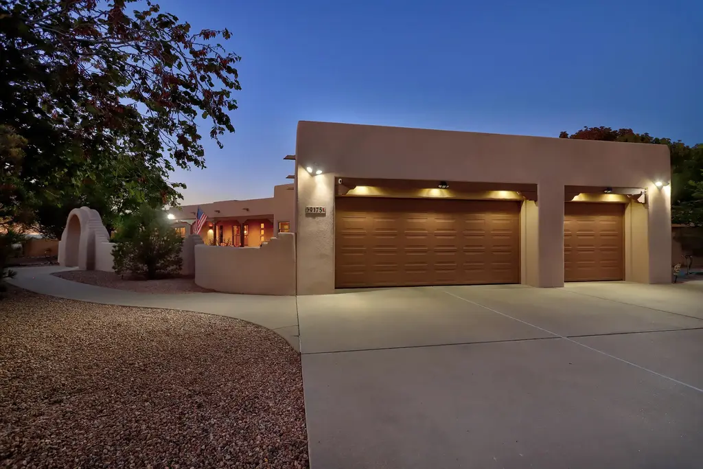 9175 Wilshire Avenue Ne, Albuquerque