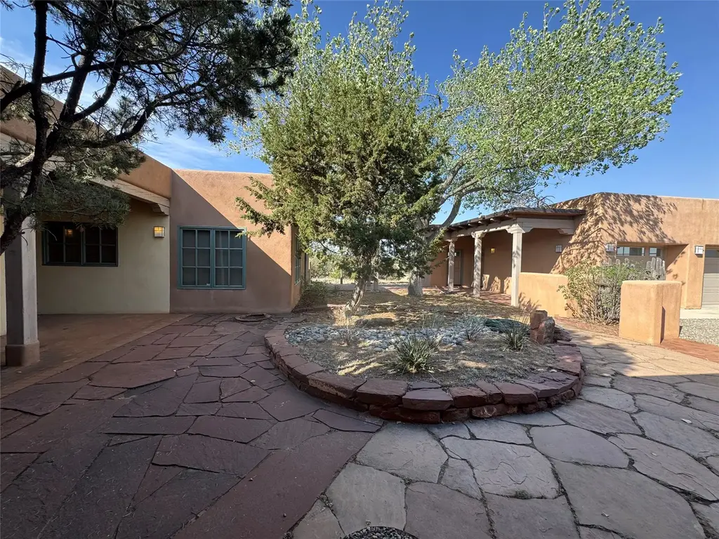 59 Balsa Rd, Santa Fe