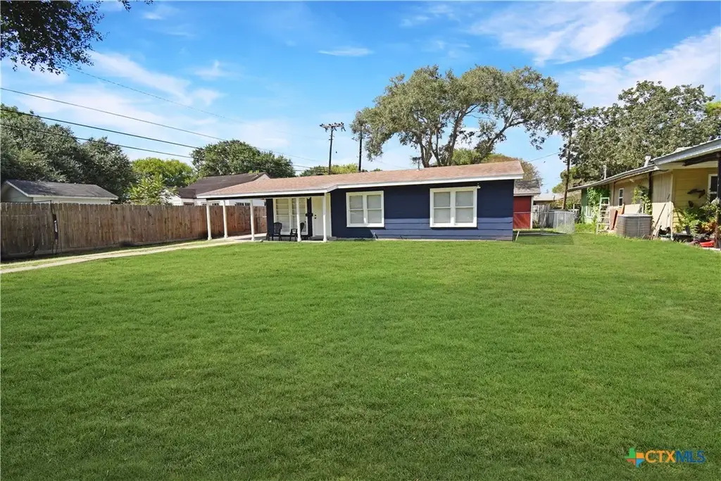 1621 Burkedale Drive, Port Lavaca