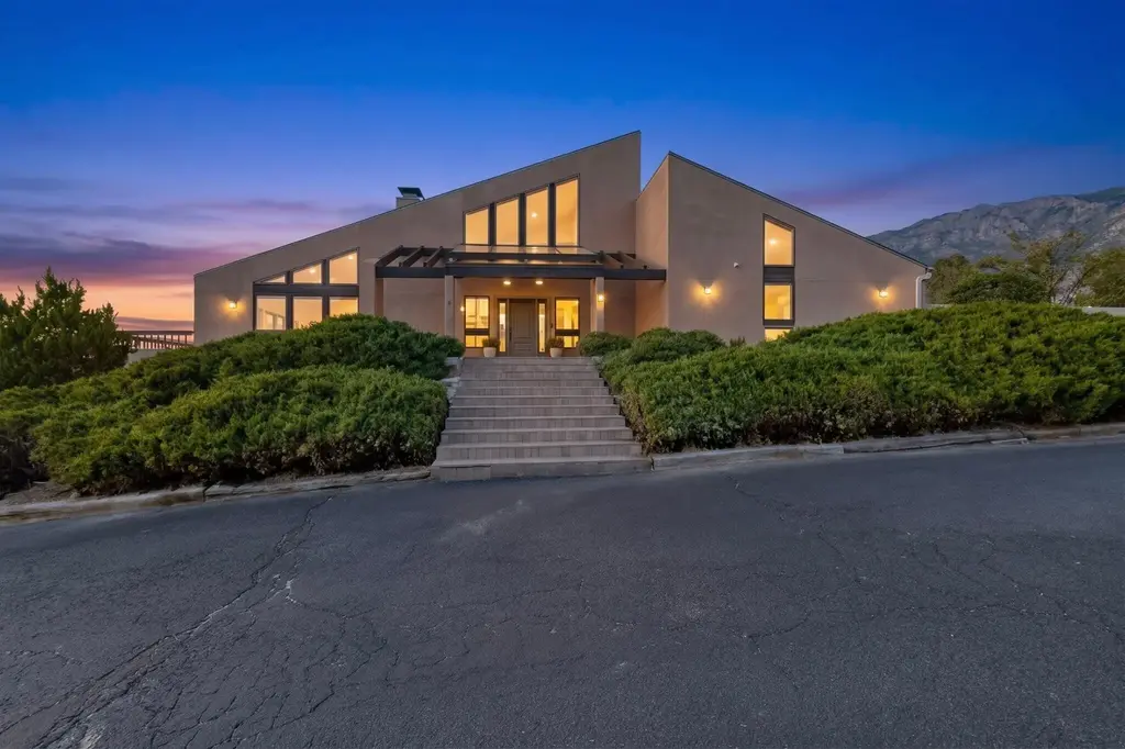 450 Live Oak Lane Ne, Albuquerque