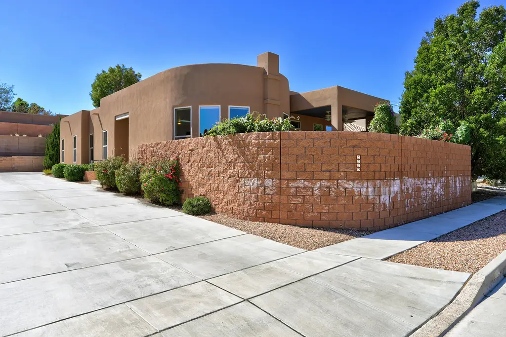 5320 Sacate Avenue Nw, Albuquerque