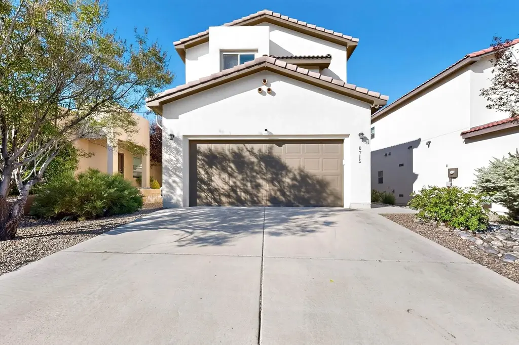 8715 Arkansas Road Nw, Albuquerque