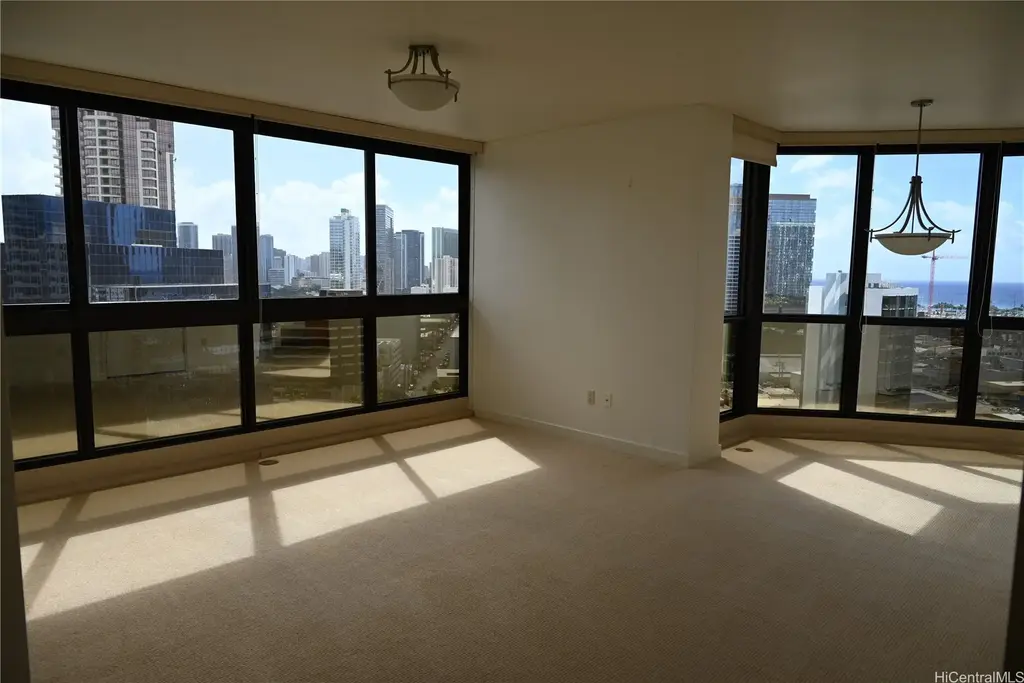 (unit #1911) 600 Queen Street, Honolulu